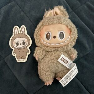 AUTHENTIC Exciting Macaron Toffee Labubu